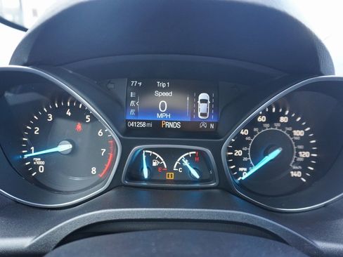 Used 2019 Ford Escape SEL image 11