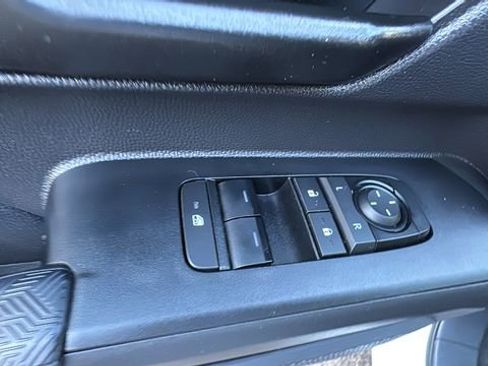 Used 2024 Toyota Tacoma SR w/ SR Upgrade Package AWD/4WD image 15