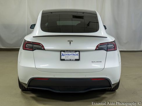 Used 2022 Tesla Model Y Performance image 6