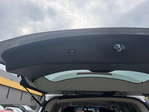 Used 2017 Nissan Armada SL AWD/4WD image 12