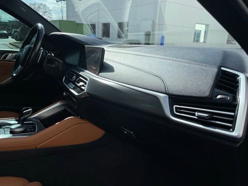 Used 2023 BMW X6 xDrive40i w/ Premium Package image 35