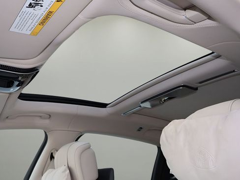 Used 2024 Mercedes-Benz Maybach S 680 4MATIC image 30