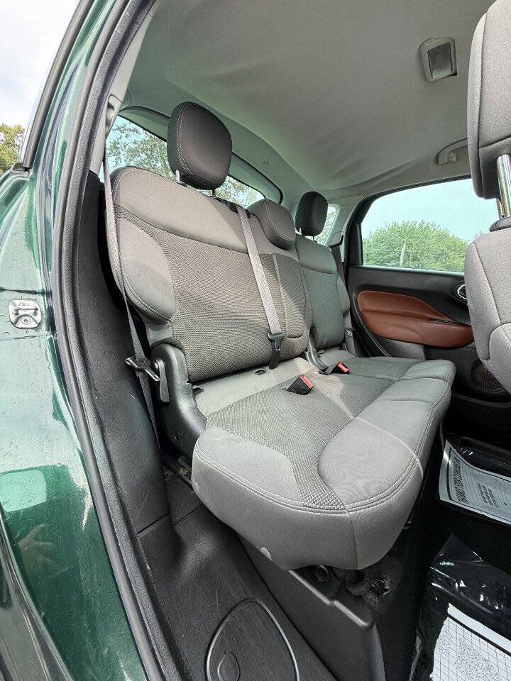 Used 2014 FIAT 500L Trekking w/ Popular Equipment Group FWD image 13