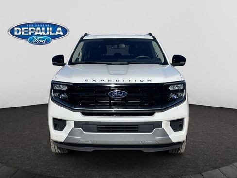 Certified 2025 Ford Expedition Platinum w/ Platinum Ultimate Package image 10