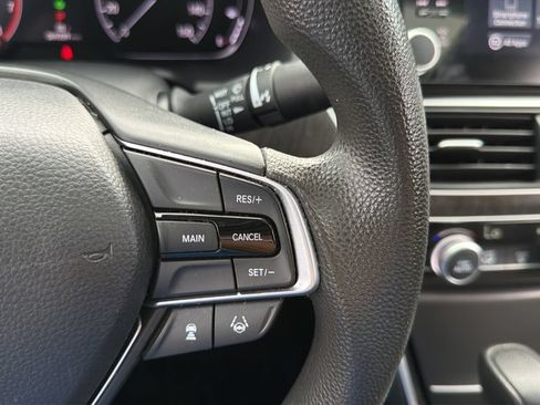 Used 2020 Honda Accord EX image 22