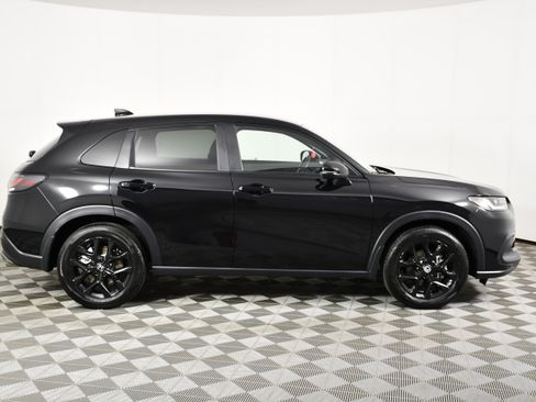 Certified 2025 Honda HR-V Sport image 4