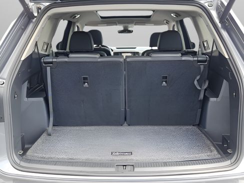 Certified 2023 Volkswagen Atlas SEL Premium AWD/4WD image 28