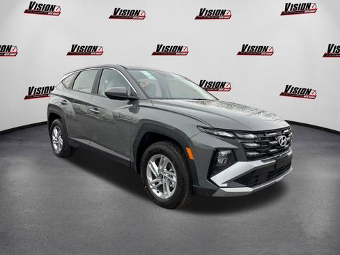 New 2026 Hyundai Tucson SE image 3