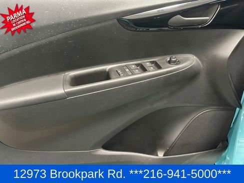 Certified 2021 Chevrolet Spark ACTIV FWD image 7