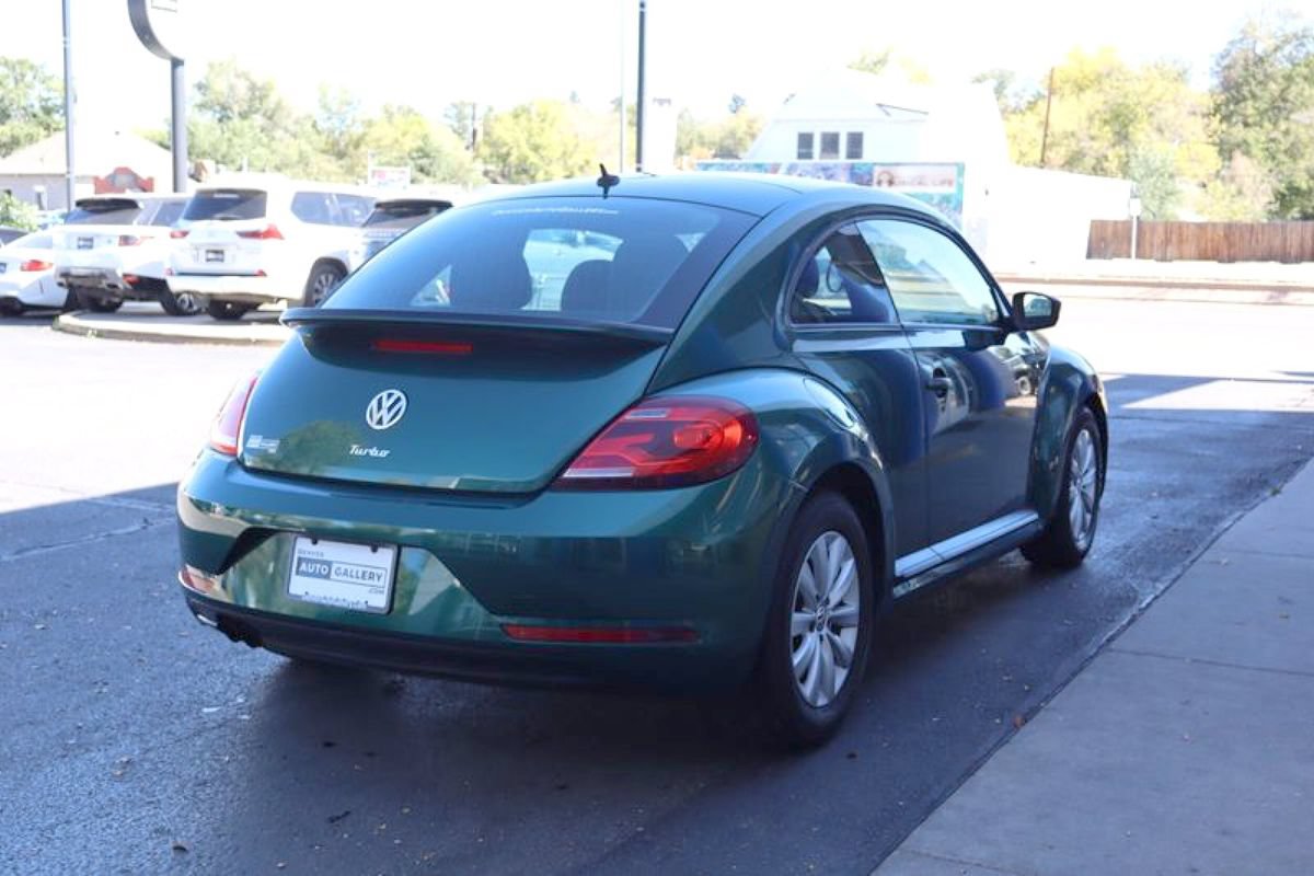 Used 2017 Volkswagen Beetle 1.8T S FWD image 5