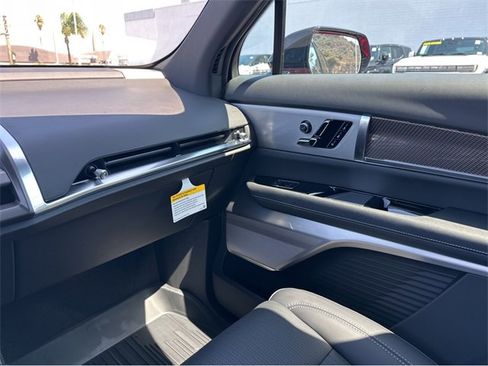 New 2026 Cadillac Vistiq Sport w/ LPO, Floor Liner Package image 8