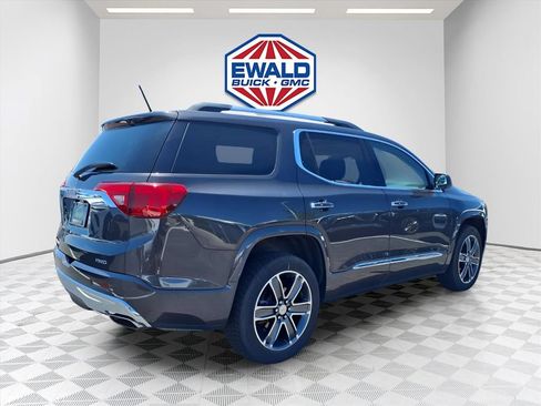 Certified 2019 GMC Acadia Denali w/ Technology Package AWD/4WD image 4