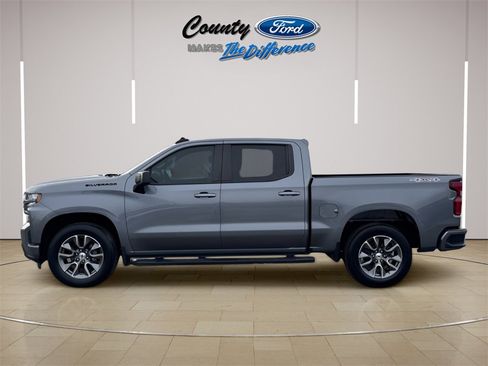Used 2022 Chevrolet Silverado 1500 RST image 3