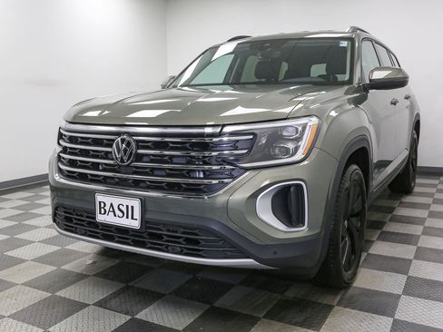 New 2026 Volkswagen Atlas SE AWD/4WD image 4