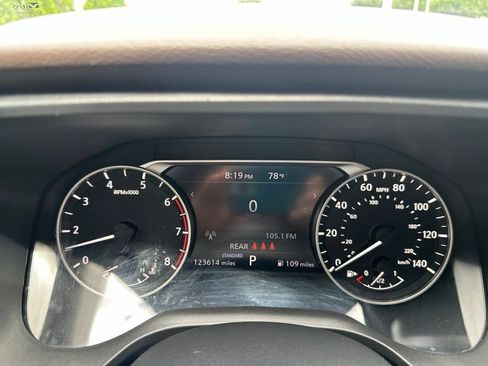 Used 2021 Nissan Rogue S FWD image 13