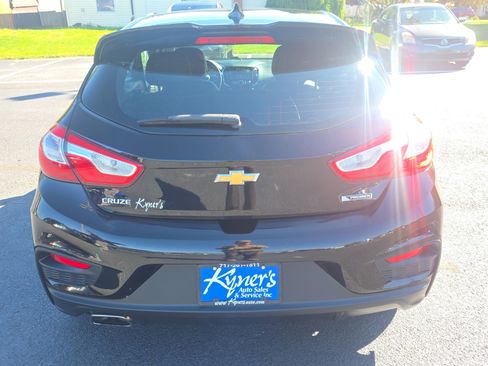 Used 2017 Chevrolet Cruze Premier image 5