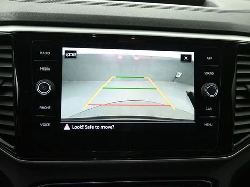 Used 2022 Volkswagen Atlas Cross Sport SE w/ Black Wheel Package image 11