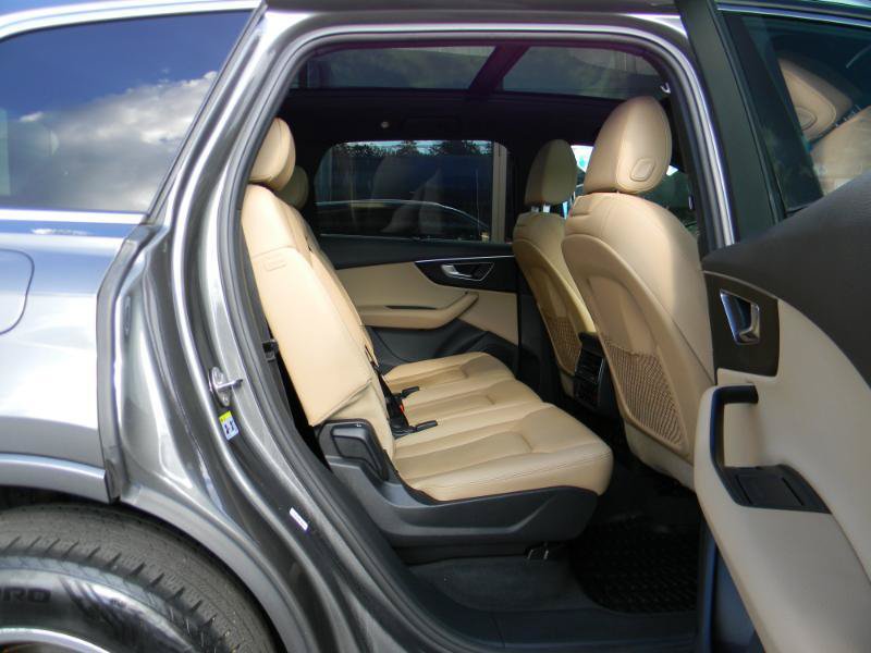 Used 2022 Audi Q7 2.0T Premium Plus w/ Premium Plus Package AWD/4WD image 15