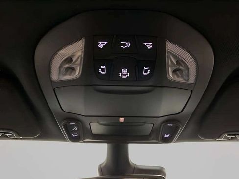 Used 2026 Chrysler Pacifica Limited FWD image 85