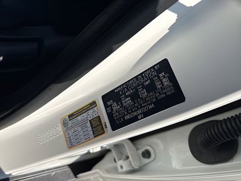 Used 2024 Kia Soul LX w/ Option Group 015 image 30