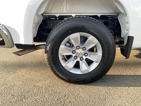 Used 2025 Chevrolet Silverado 1500 LT w/ Convenience Package II image 6