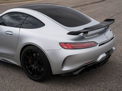Used 2018 Mercedes-Benz AMG GT R image 20