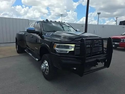 Used 2020 RAM 3500 Laramie AWD/4WD image 3