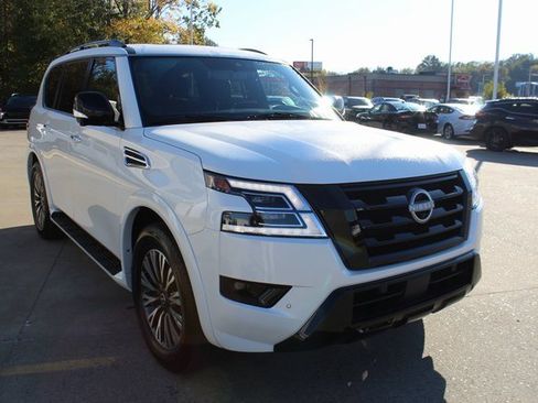 Used 2024 Nissan Armada SL w/ Midnight Edition Package image 6