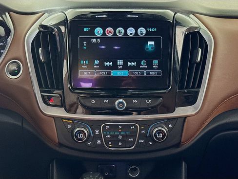 Used 2019 Chevrolet Traverse High Country AWD/4WD image 15