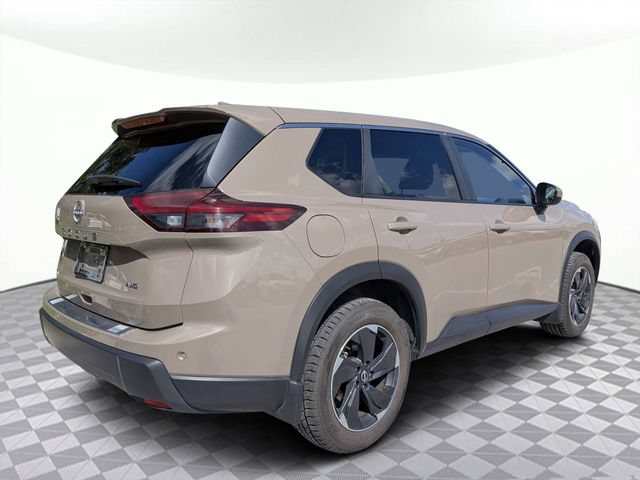 Used 2025 Nissan Rogue SV AWD/4WD image 4