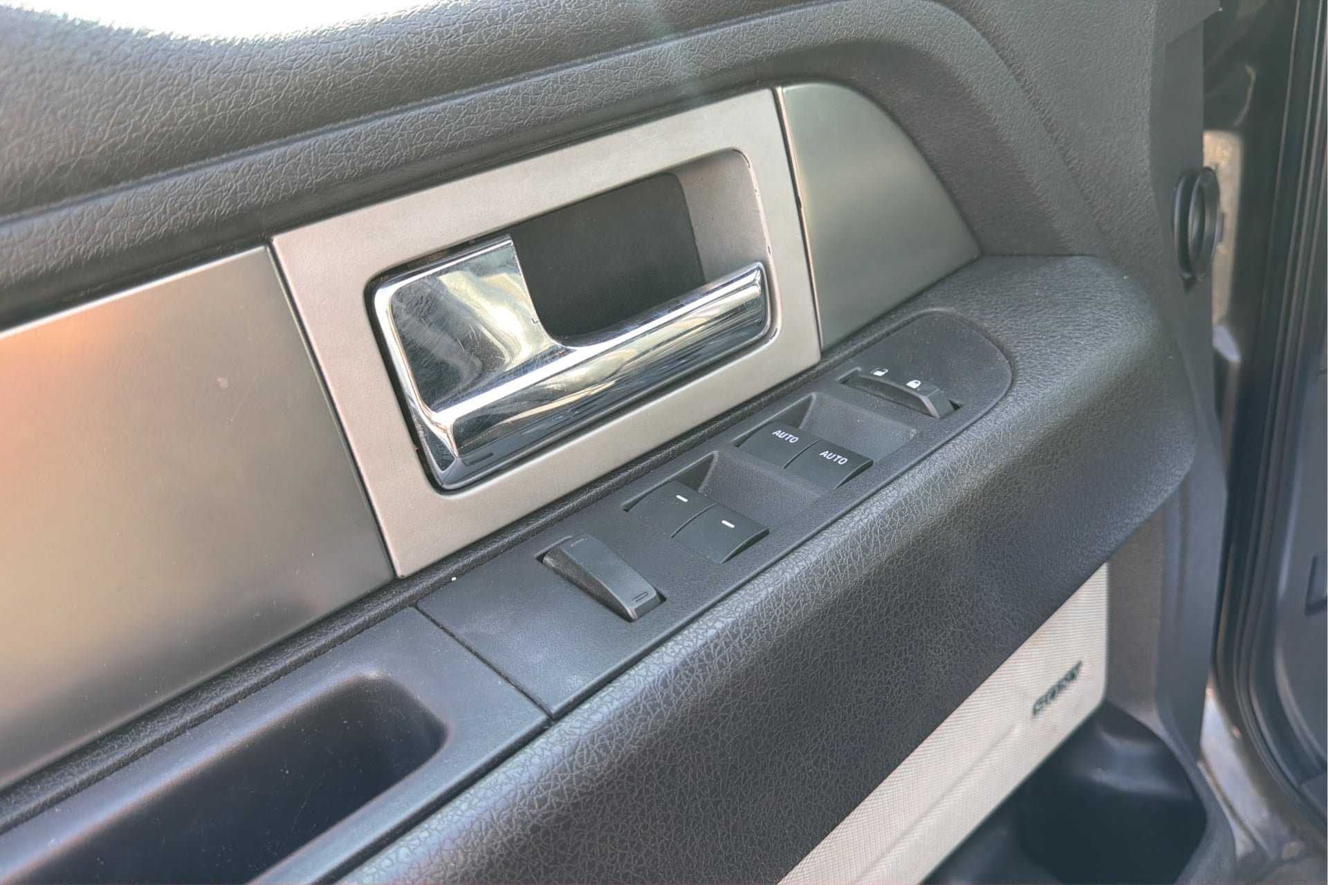 Used 2013 Ford F150 Raptor w/ Luxury Equipment Group AWD/4WD image 19