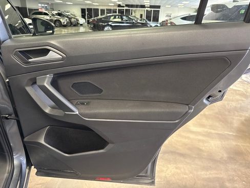 Used 2020 Volkswagen Tiguan S image 25