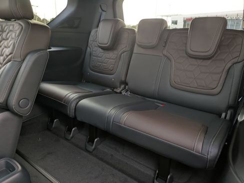 New 2026 Nissan Armada Platinum image 30