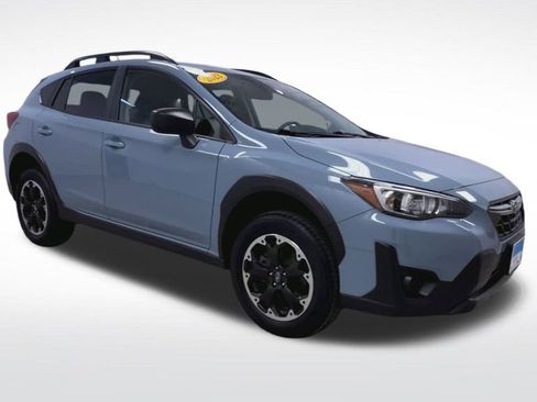 Used 2023 Subaru Crosstrek 2.0i image 2