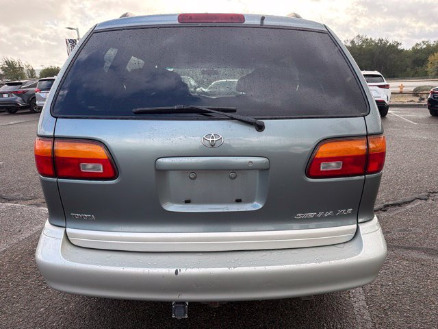 Used 1998 Toyota Sienna FWD image 5