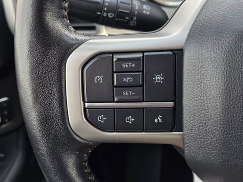 Used 2024 Ford Expedition XLT RWD image 32