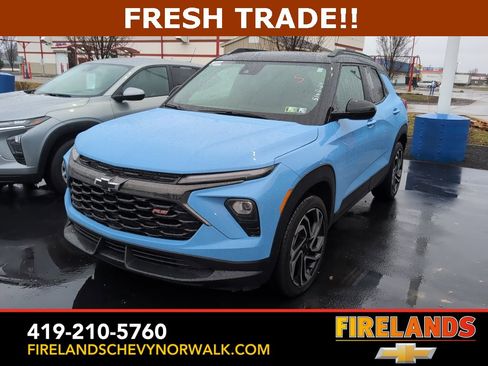 Used 2024 Chevrolet TrailBlazer RS w/ Convenience Package image 3