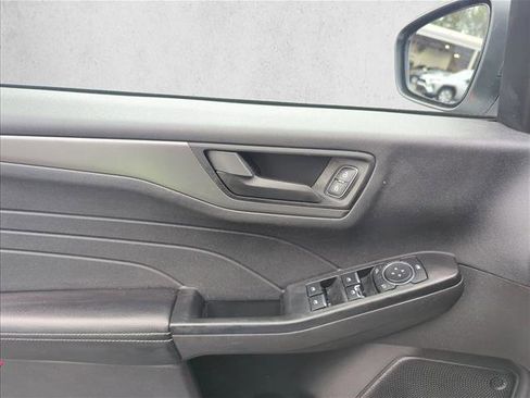 Used 2025 Ford Escape Active image 18