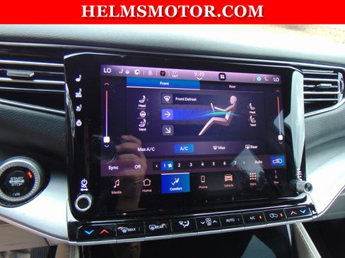 Certified 2025 Jeep Wagoneer 4WD image 34