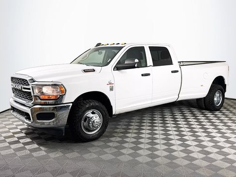 Used 2019 RAM 3500 Tradesman image 4
