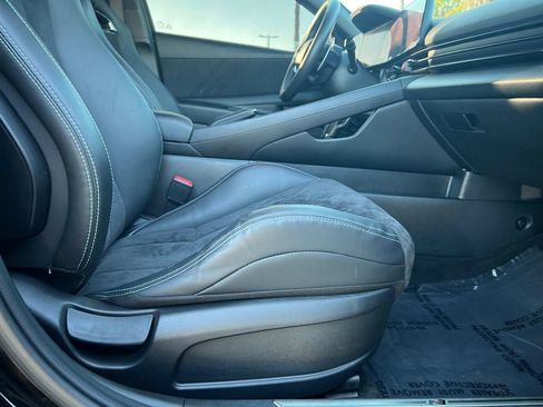 Certified 2025 Hyundai Elantra N image 26
