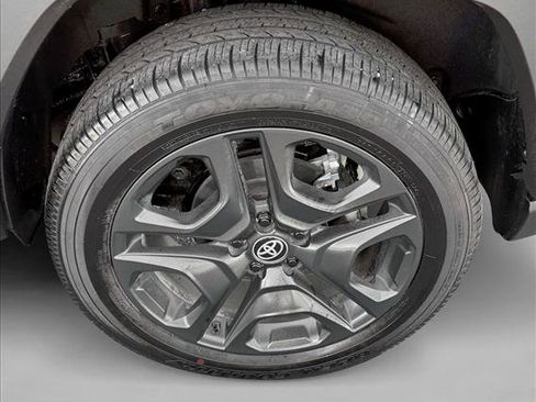 Used 2024 Toyota RAV4 Adventure image 9