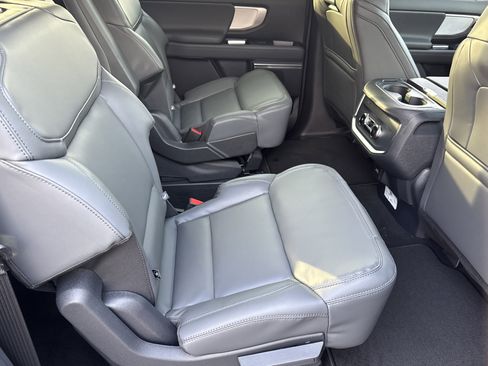 New 2026 Ford Expedition Max Active image 15