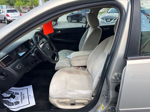 Used 2012 Chevrolet Impala LT FWD image 12