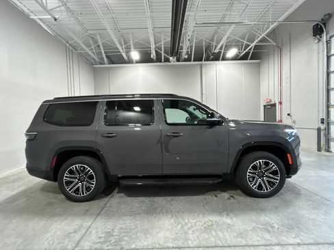 New 2026 Jeep Grand Wagoneer 4WD image 5