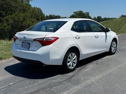 Used 2016 Toyota Corolla LE FWD image 24