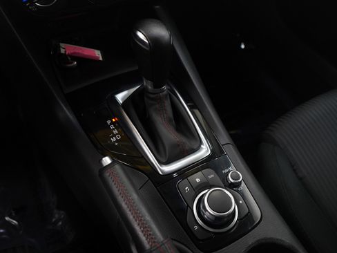 Used 2015 MAZDA MAZDA3 i Touring image 19