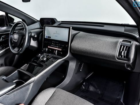 Used 2024 Toyota bZ4X XLE w/ Weather Package image 24