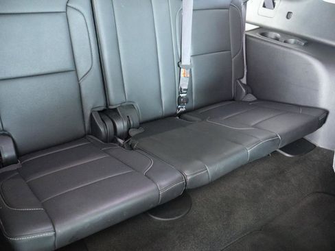 Used 2016 GMC Yukon XL SLT w/ Open Road Package RWD image 38