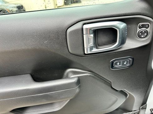 Used 2025 Jeep Wrangler Unlimited Sport S 4xe image 16